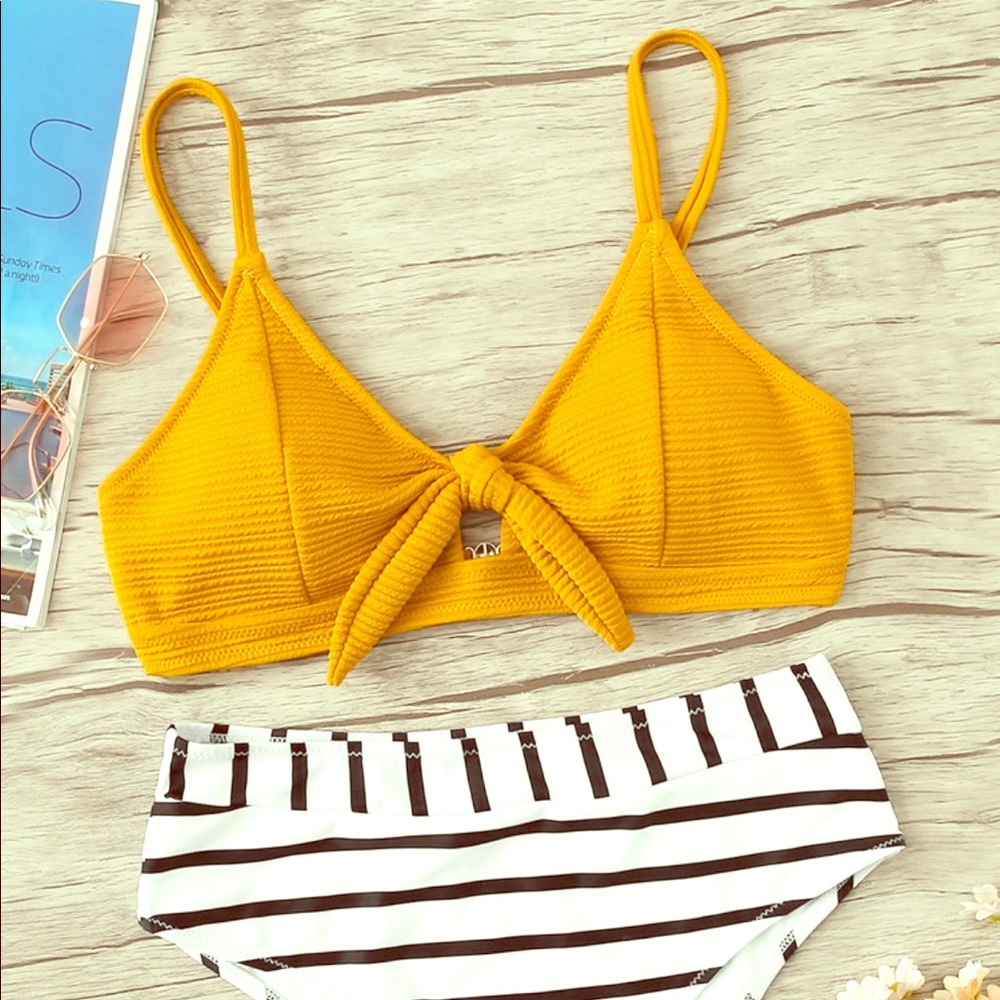 Textured knot front top with striped bikini set